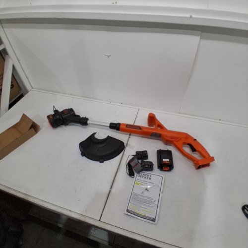 BLACK+DECKER STRING TRIMMER/EDGER - 10" - 20V - BLACK/ORANGE (MODEL: LST201) image 3