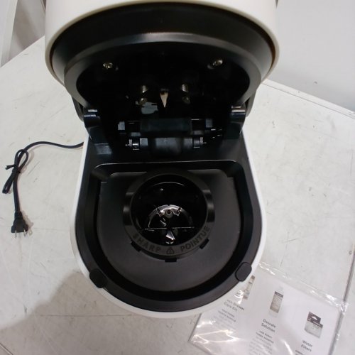 KEURIG K-SLIM SINGLE SERVE COFFEE MAKER - WHITE image 7