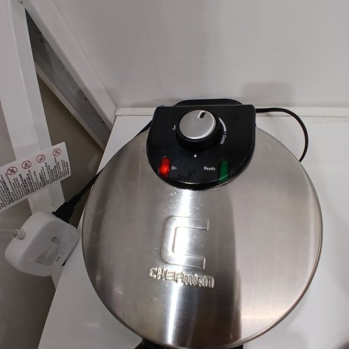 CHEFMAN ROTATING BELGIAN WAFFLE MAKER - STAINLESS STEEL (MODEL: RJ04-V3) image 2