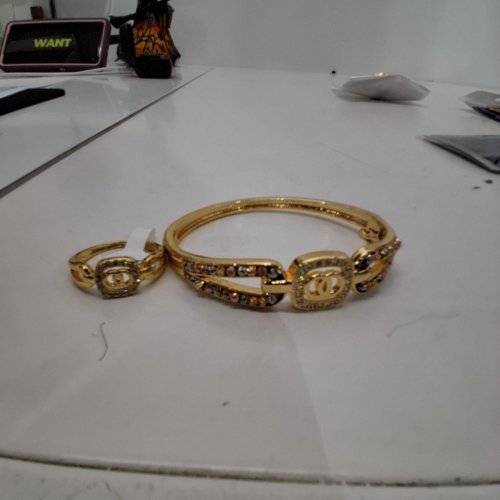 2PC WOMENS FASHION JEWELRY RING AND BANGLE SET - RING SIZE 8- GOLD TONE image 3