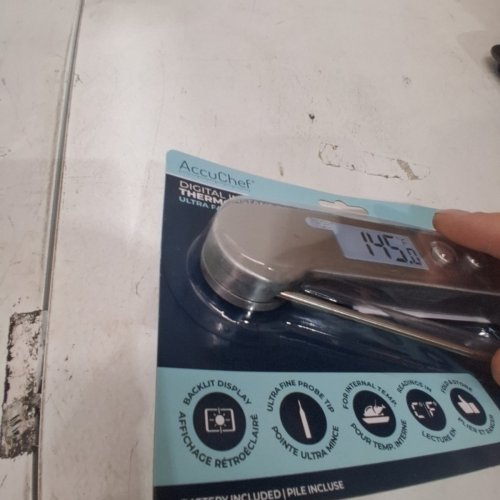 ACCUCHEF DIGITAL INSTANT READ THERMOMETER image 3