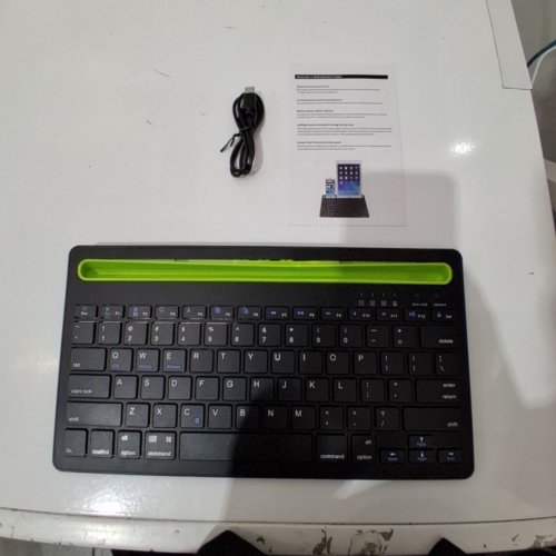 DUAL CHANNEL MULTI-PLATFORM BLUETOOTH KEYBOARD - BLACK / GREEN image 3