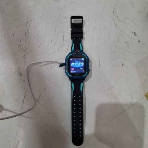 KIDS SMARTWATCH WITH CAMERA AND FLASHLIGHT, BLACK/BLUE image 2