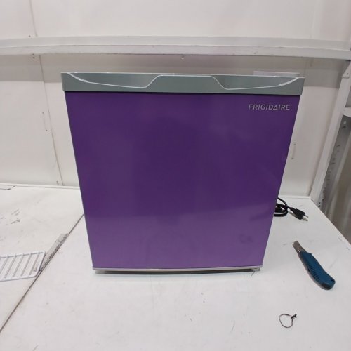 FRIGIDAIRE COMPACT MINI FRIDGE - 1.6 CU. FT - PURPLE (MODEL: EFR115-C-PURPLE) image 4