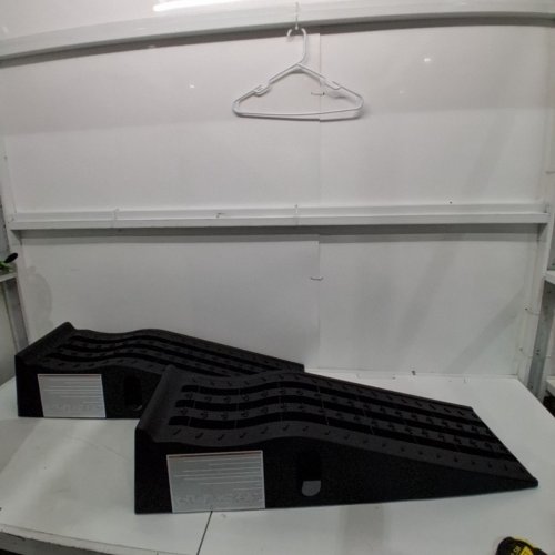 2PK MAXXHAUL 6.25" LIFT CAR RAMP, 6500 LBS COMBINED CAPACITY - BLACK (MODEL: 50515) image 2