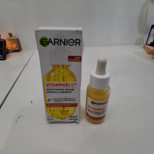 GARNIER SKIN ACTIVE VITAMIN C BRIGHTENING SERUM - 30ML image 2
