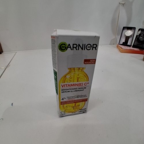 GARNIER SKIN ACTIVE VITAMIN C BRIGHTENING SERUM - 30ML image 3