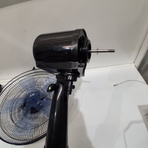 WESTINGHOUSE ADJUSTABLE HEIGHT OSCILLATING PEDESTAL FAN - 16" - BLACK/BLUE (MODEL: WSFSB1601BL) image 2