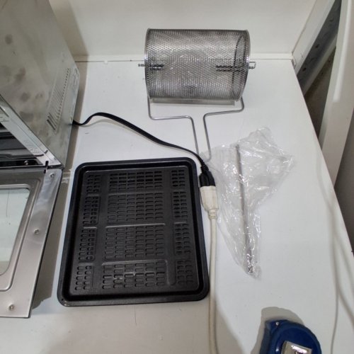 COSORI AIR FRYER TOASTER OVEN WITH ACCESSORIES- 12L - FITS 8" PIZZA (MODEL: CAF-R121-SCA) image 4