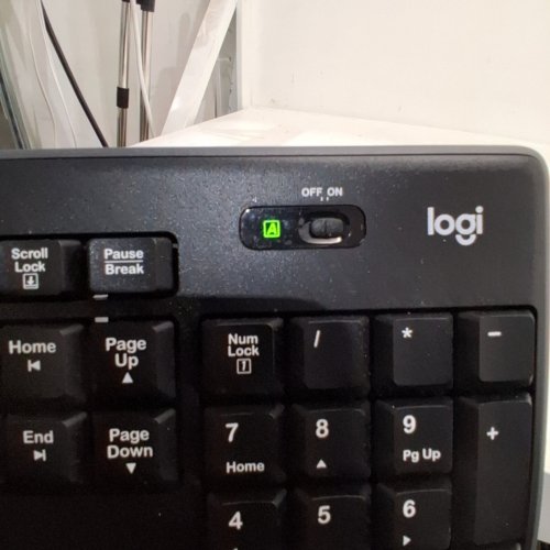 2PC LOGITECH MK270 WIRELESS KEYBOARD AND MOUSE COMBO, 2.4 GHZ WIRELESS - BLACK (MODEL: Y-R0042, MR0085) image 4