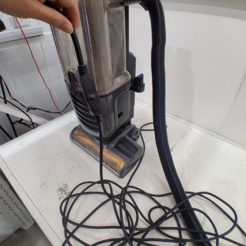 SHARK NAVIGATOR SELF-CLEANING BRUSHROLL PET UPRIGHT VACUUM - GREY (MODEL: ZU62C) image 2