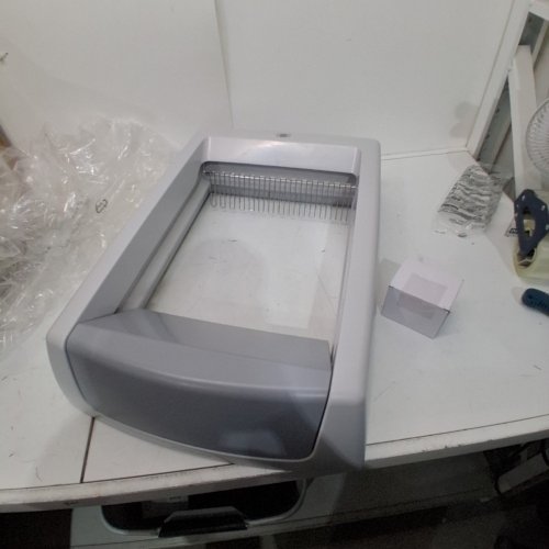 PETSAFE SCOOPFREE CRYSTAL CLASSIC SELF-CLEANING LITTER BOX - GREY (MODEL: PAL10-18122) image 3