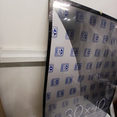 AMERICANFLAT POLISHED PLEXIGLASS THIN BORDER PICTURE FRAME - 30" X 40" - BLACK image 3