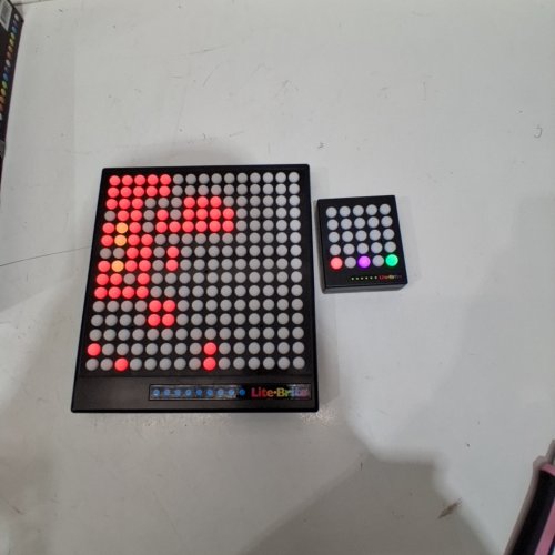 2PC LITE-BRITE TOUCH LIGHT-UP PEG ART BOARDS - BLACK image 2