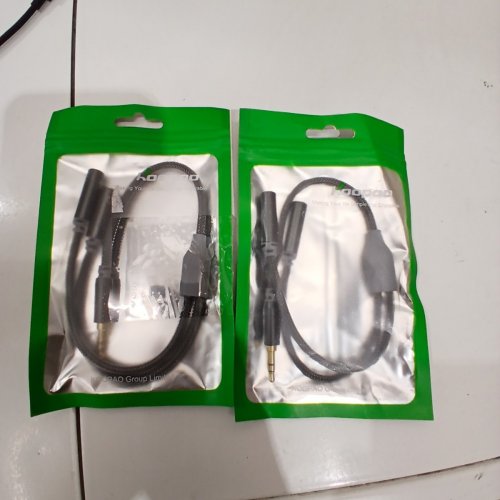 2 KOOPAO 3.5 MM AUDIO SPLITTER CABLES - BLACK image 2