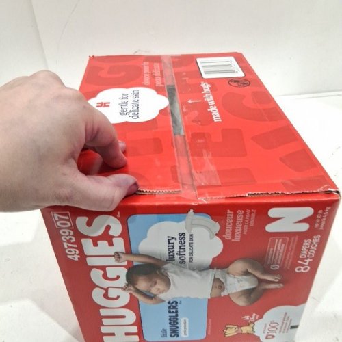 84PK HUGGIES LITTLE SNUGGLERS LUXURY SOFTNESS DIAPERS - SIZE NEWBORN (UP TO 10LBS) - DISNEY WINNIE THE POOH image 3