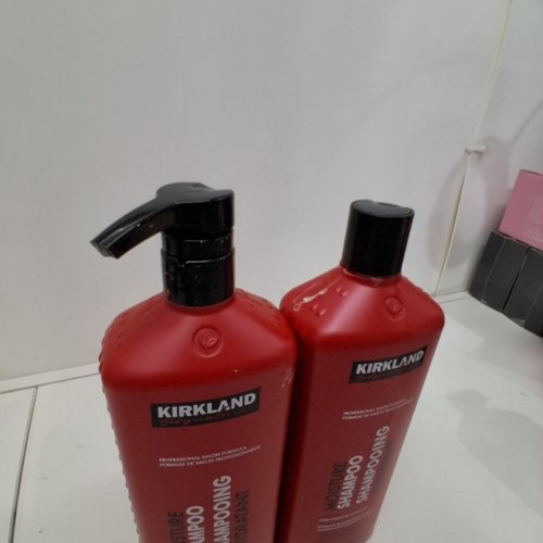 2 KIRKLAND PROFESSIONAL SALON FORMULA MOISTURE SHAMPOO - 1L image 3