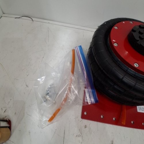 TRIPLE BAG AIR JACK WITH SIX STEEL PIPES - 3 TON/6600 LBS - RED - (MODEL:HR-3B) image 3