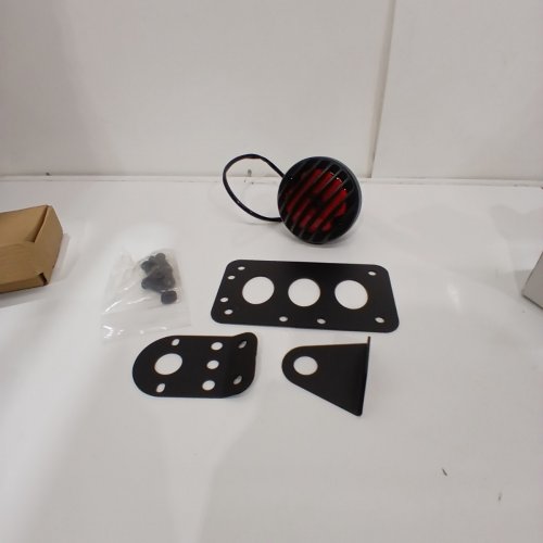 AMAZICHA LED MOTORCYCLE TAIL BRAKE LIGHT ASSEMBLY WITH MOUNTING BRACKET FOR VARIOUS MODELS - 1" - BLACK AND RED image 3