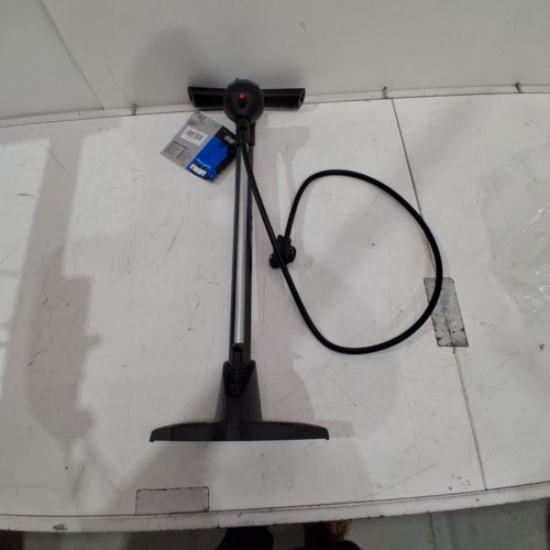 BETO PORTABLE FLOOR BIKE PUMP WITH INDUSTRIAL TOP-MOUNTED GAUGE - 160PSI MAX - 25" - BLACK/SILVER (MODEL: CFL-157SGB-H1) image 2