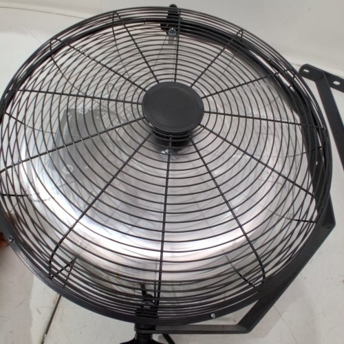 AMAZON BASICS INDUSTRIAL WALL MOUNT FAN - BLACK (ITEM: B0DN21M7VN) image 4