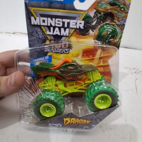 MOSNTER JAM MUD BLASTERS COLOUR CHANGING DRAGON TOY TRUCK - GREEN image 3