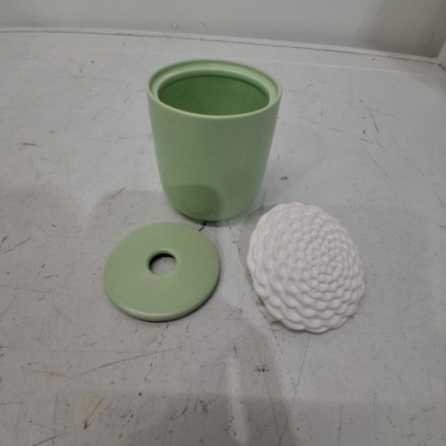 HOMEDICS ELLIA IN BLOOM PORCELAIN AROMA DIFFUSER - BONUS 15ML ORANGE OIL - WHITE/GREEN (MODEL:ARM-P250GR-EO9) image 2
