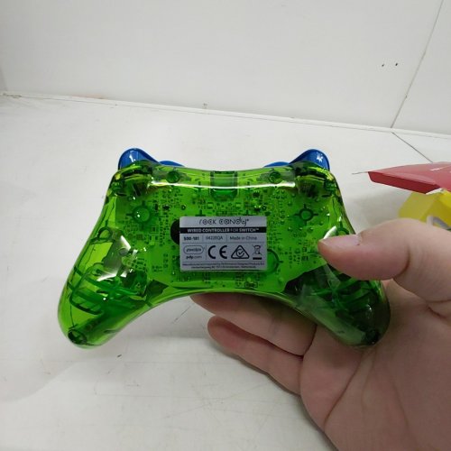 NINTENDO SWITCH - SUPER MARIO WIRED CONTROLLER - ROCK CANDY (LUIGI) image 3