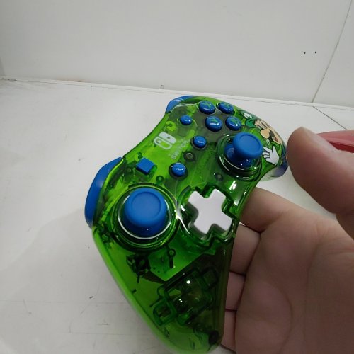 NINTENDO SWITCH - SUPER MARIO WIRED CONTROLLER - ROCK CANDY (LUIGI) image 4