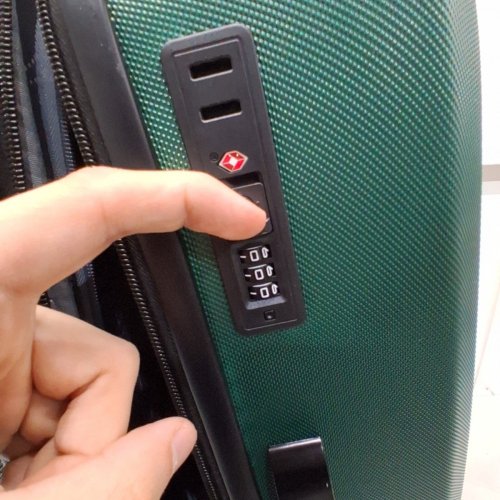 ATLANTIC ACCLAIM II LIGHTWEIGHT HARD-SIDE LARGE CHECKED LUGGAGE WITH TSA LOCKS - 28" - GREEN (MODEL: AL16774) image 2