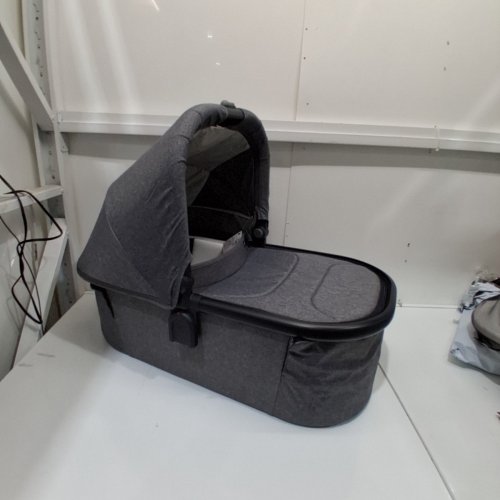 UPPABABY BASSINET V3 - COMPATIBLE WITH VISTA, CRUZ, RIDGE STROLLERS - 20LBS MAX - CHARCOAL MERINO WOOL, BLACK LEATHER - (MODEL: 0903-BAS-NA-CLM) image 2
