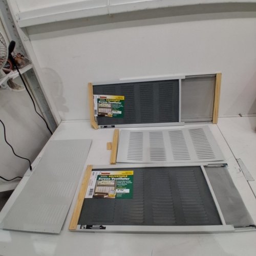 2PK FROST KING ADJUSTABLE WINDOW SCREENS - 21" - 37" X 10" (MODEL: AWS1207) image 3