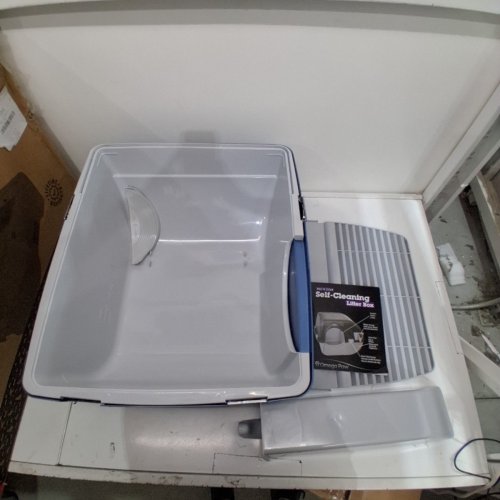 OMEGA PAW ROLL 'N' CLEAN SELF CLEANING LITTERBOX, WHITE & PERAL BLUE (MODEL : PR-RA20-1) image 2