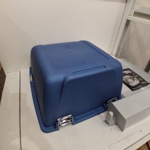 OMEGA PAW ROLL 'N' CLEAN SELF CLEANING LITTERBOX, WHITE & PERAL BLUE (MODEL : PR-RA20-1) image 5