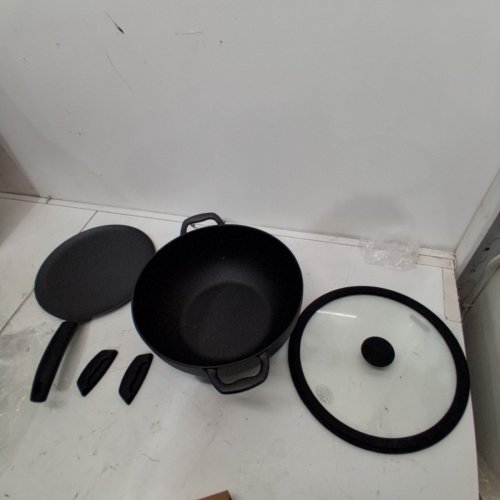 3PC TRAMONTINA PRE-SEASONED CAST IRON DEEP KADAI AND FLAT TAWA COOKWARE SET - 7QT / 11" - BLACK (MODEL: 1901865) image 2