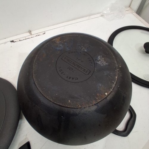 3PC TRAMONTINA PRE-SEASONED CAST IRON DEEP KADAI AND FLAT TAWA COOKWARE SET - 7QT / 11" - BLACK (MODEL: 1901865) image 4
