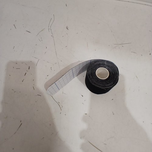 TAPE GEEKS PREMIUM KINESIOLOGY TAPE - 5M ROLL / 10" X 2" - BLACK image 3