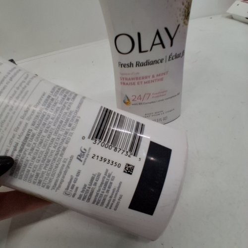 2 OLAY STRAWBERRY & MINT BODY WASH - 364 ML EACH image 2