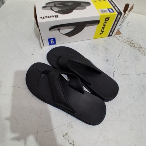 MEN'S BENCH COMFORT FLIP FLOPS - SIZE 9 - BLACK (STYLE : 1872039) image 2