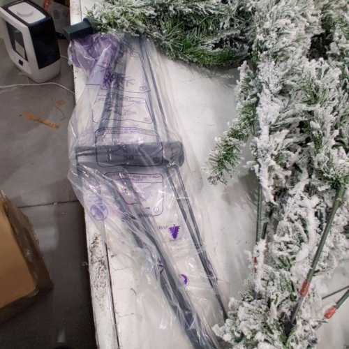 COSTWAY UNLIT SNOW FLOCKED ARTIFICIAL CHRISTMAS TREE WITH 500 TIPS, 6FT - SNOWY GREEN (MODEL: CM24572) image 3
