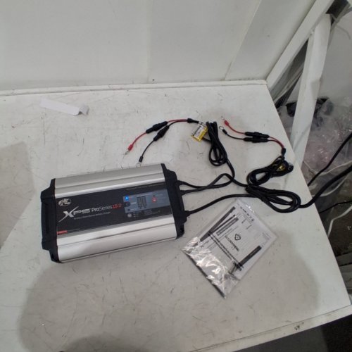 XPS EXTREME PERFORMANCE SERIES MARINE BATTERY CHARGER - 15 AMP 12 V 2 BANK (MODEL: 39215) image 3