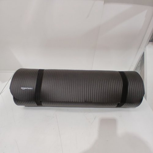 AMAZONBASICS 1/2" THICK YOGA MAT - 74" X 24" - BLACK image 2