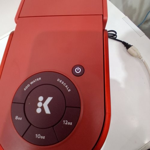 KEURIG K-SLIM SINGLE SERVE COFFEE MAKER - RED (MODEL: K900) image 2