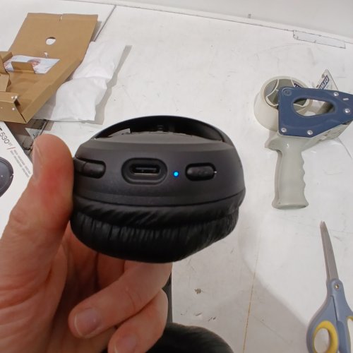 JBL TUNE 530BT WIRELESS BLUETOOTH ON-EAR HEADPHONES WITH ONE-BUTTON REMOTE/MIC - BLACK (MODEL : ‎JBLTUNE530BT) image 2