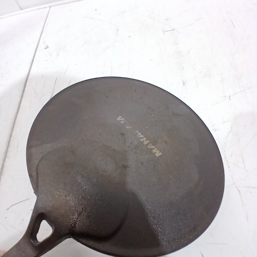 TFAL MAHARAJA CAST IRON FLAT TAWA COOL TOUCH HANDLE AND INDUCTION SAFE - 10.5" - BLACK (MODEL: ‎T211T02) image 3