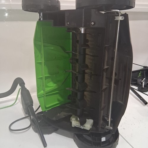 GREENWORKS 13 AMP CORDED DETHATCHER - 14" - (MODEL: DHA103) image 6
