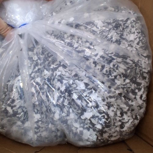 TORGINOL B411 POLYMER EPOXY CHIPS - 1/4"- 40 LB - DOMINO (MODEL: TORB41114-40) image 3