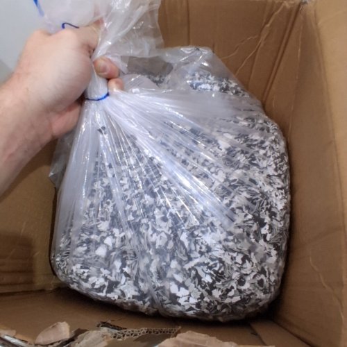 TORGINOL B411 POLYMER EPOXY CHIPS - 1/4"- 40 LB - DOMINO (MODEL: TORB41114-40) image 4