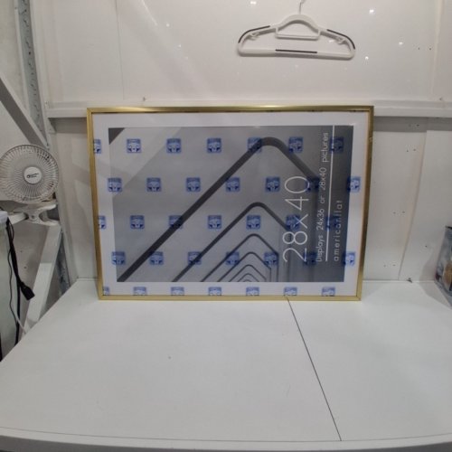 AMERICAN FLAT POSTER FRAME WITH POLISHED PLEXIGLASS - 28'' X 40'' - GOLD ( MODEL: WMW2840PBRASS2436 ) image 2