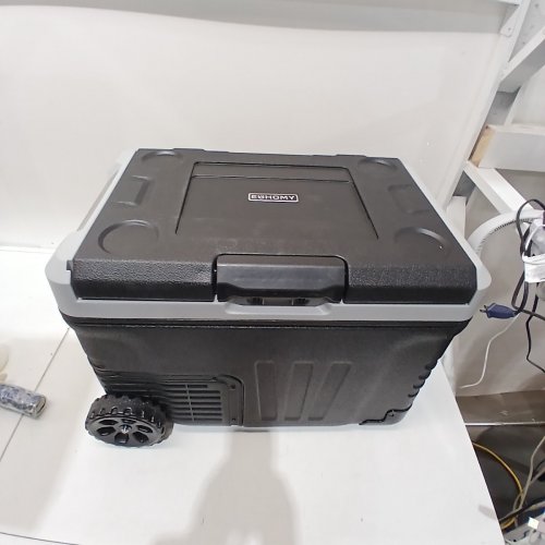 EUHOMY PORTABLE ELECTRIC REFRIGERATOR - 35L CAPACITY - BLACK (MODEL: CFB-35) image 6